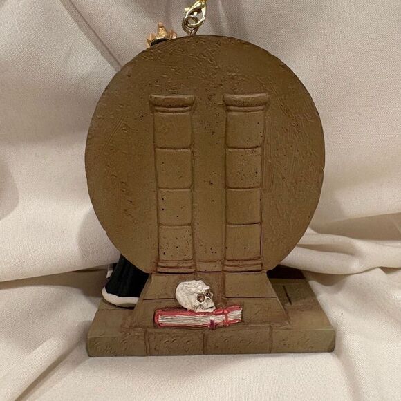 Disney Store Artist Sketchbook The Evil Queen Magic Mirror Figurine Ornament NWT - Picture 4 of 6